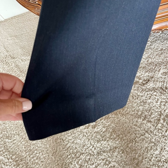 Loft Julie Trousers in Navy - Picture 2 of 5